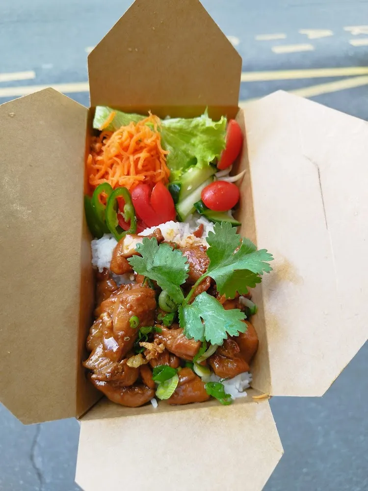 Plat Du Jour Poulet Loc Lac